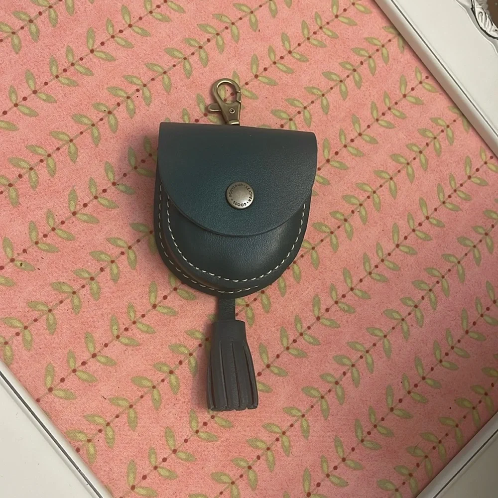 Portland Leather Nimbus Pouch Peacock - Picture 1 of 5